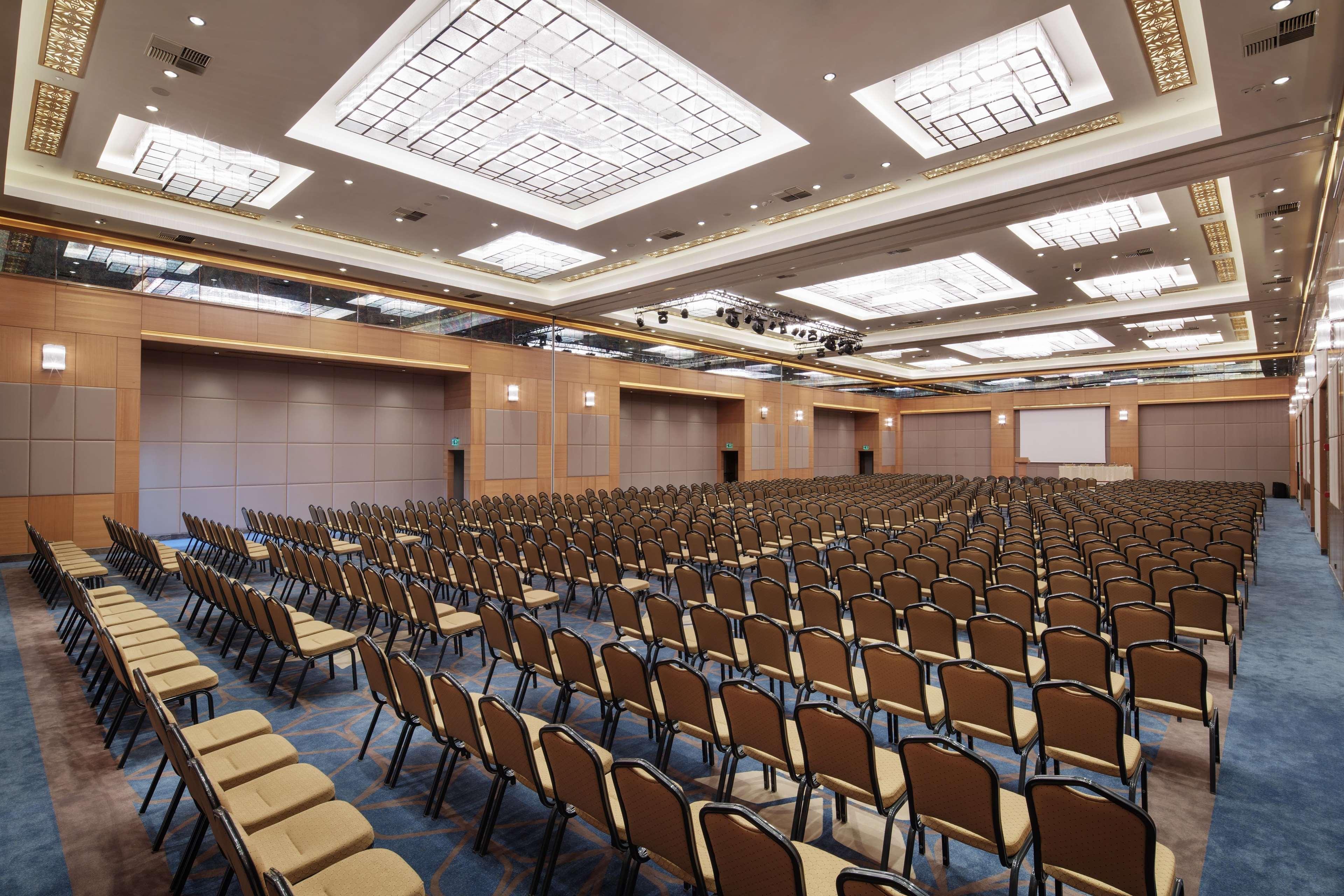 Movenpick Hotel מאלטיה מראה חיצוני תמונה